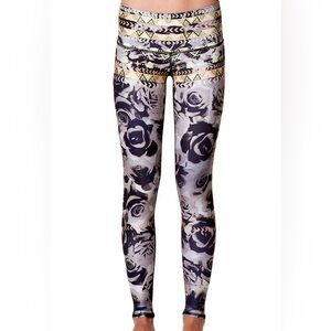 Teeki Desert Rose Hot Pant, Size Small